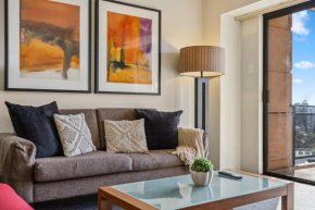 Cozy 2-Bedroom Apartment with City Views